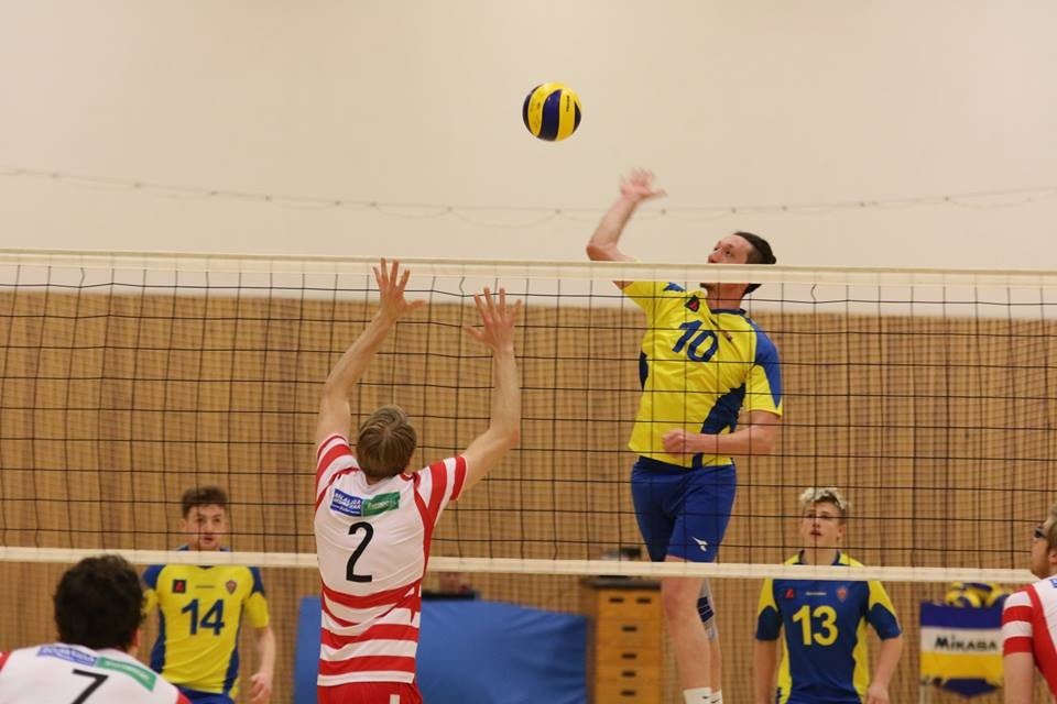 Blak og handbolti um helgina í KA