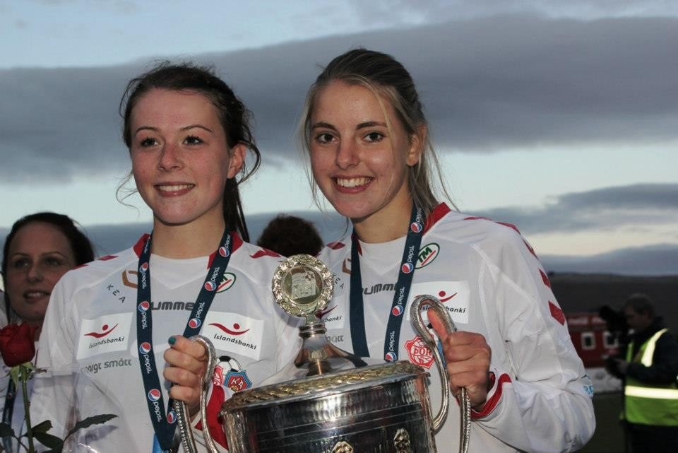 Sandra María og Lára Einars.