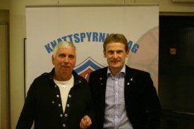 Stefán Gunnlaugsson formaður og Árni Jóhannsson fráfarandi formaður á fundinum í gær