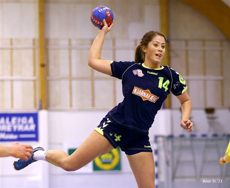 Birta Fönn Sveinsdóttir er íþróttamaður handknattleiksdeildar KA árið 2015