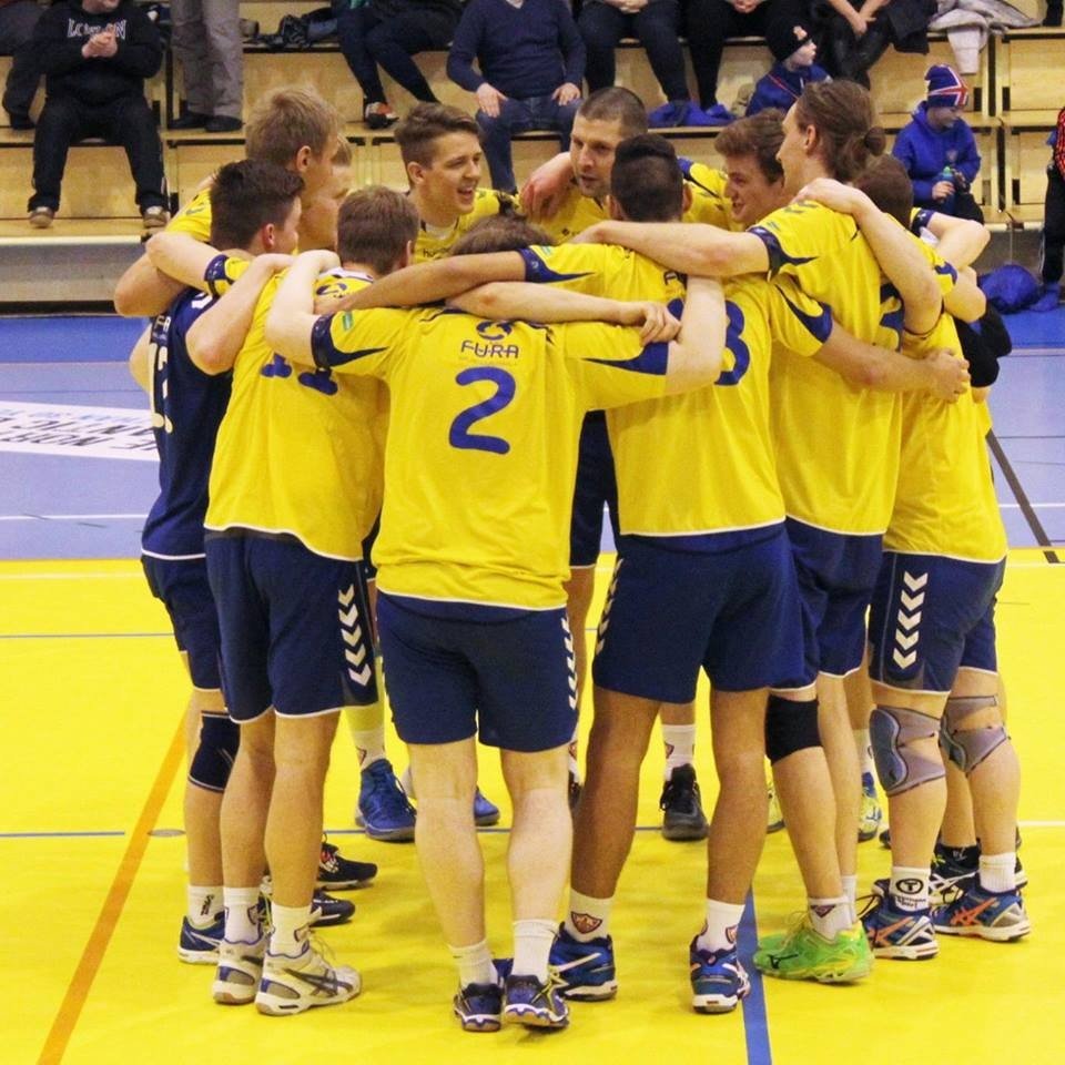 Karlaliðið í blaki er á góðu skriði!