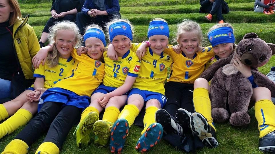 Merkt Henson-hárbönd til sölu!