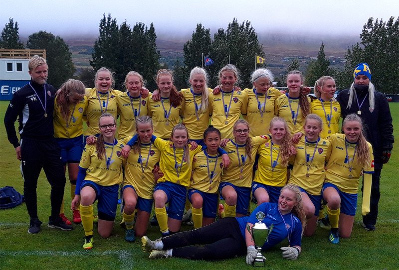 Það eru fimm Íslandsmeistarar í hópnum.