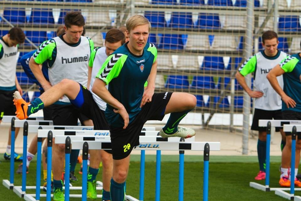 Jakob á Spáni með KA en hann er á láni hjá KF.