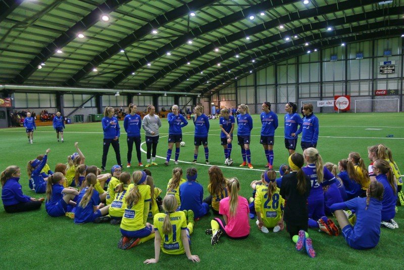 KA stelpurnar spenntar