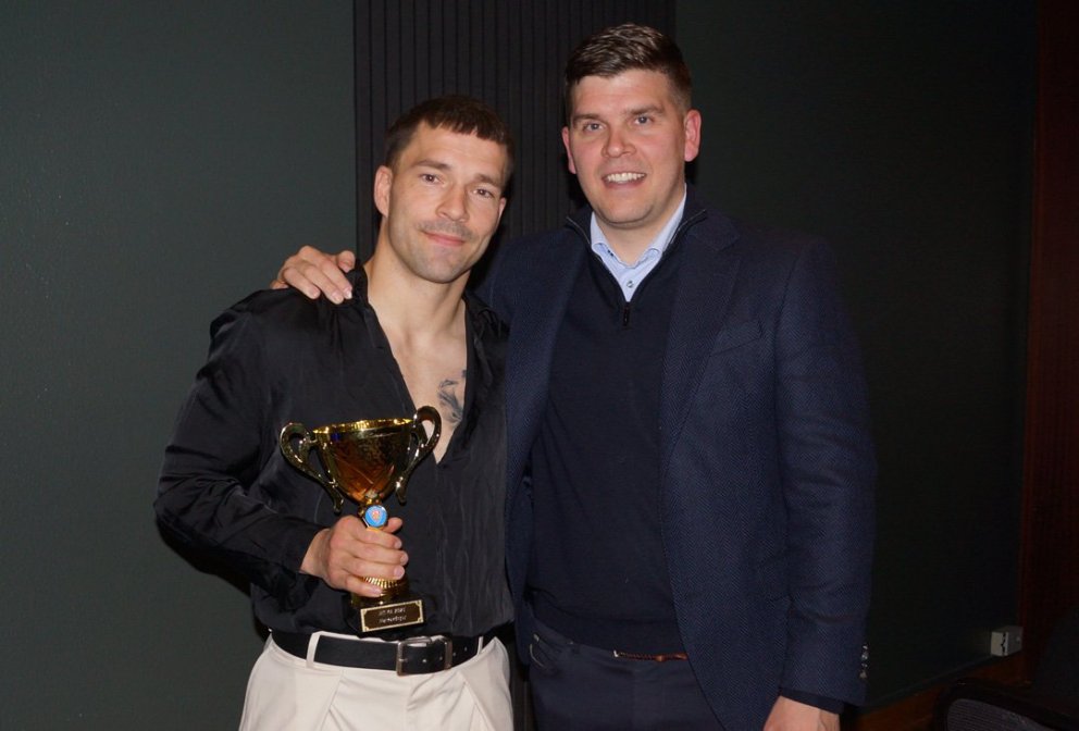 Hallgrímur og Hjörvar Maronsson formaður knattspyrnudeildar KA