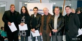 Stjórn Minningarsjóðs Jakobs Jakobssonar með styrkþegum í dag. Mynd: Þórir Tryggvason.