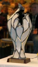 Hinn glæsilegi farandbikar sem var í fyrsta skipti í dag afhentur Íþróttamanni KA.