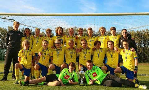 Íslandsmeistarnir eftir leik.