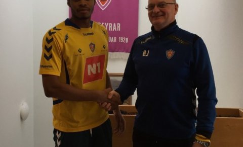 Archie ásamt Bjarna þjálfara