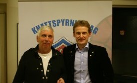 Stefán Gunnlaugsson formaður og Árni Jóhannsson fráfarandi formaður á fundinum í gær