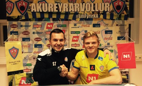 Baldvin og Túfa við undirskriftina í dag