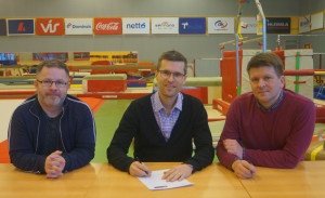 T-Plús endurnýjar styrktarsamning sinn við FIMAK