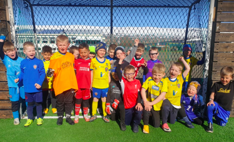 Strákarnir f. 2015 glaðir eftir skemmtilega æfingu