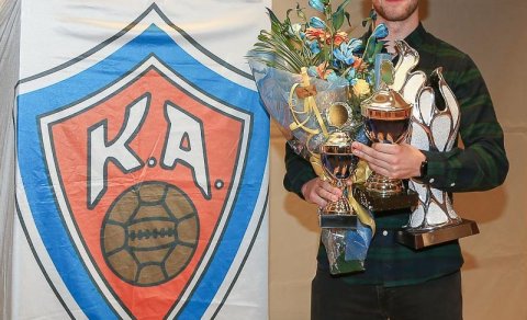 Ævar Ingi hlaðinn verðlaunum í dag.